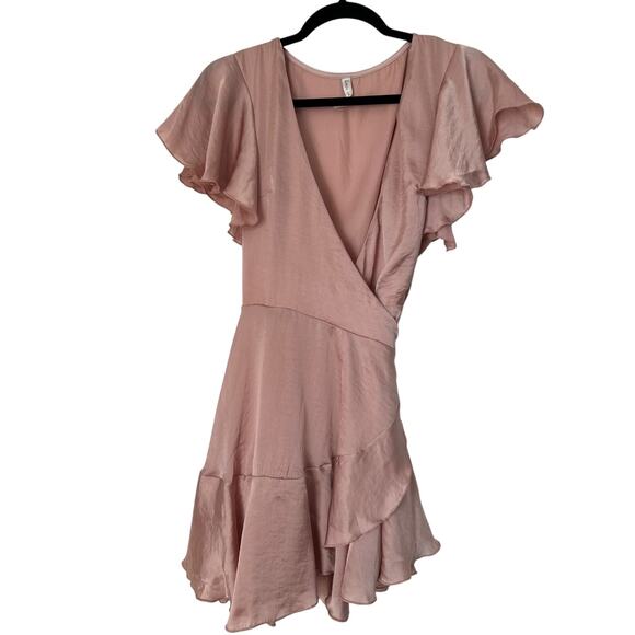 Lucy in the Sky Eliza Wrap Dress in Blush Satin Size L Flutter Sleeve Tiered - Picture 1 of 11